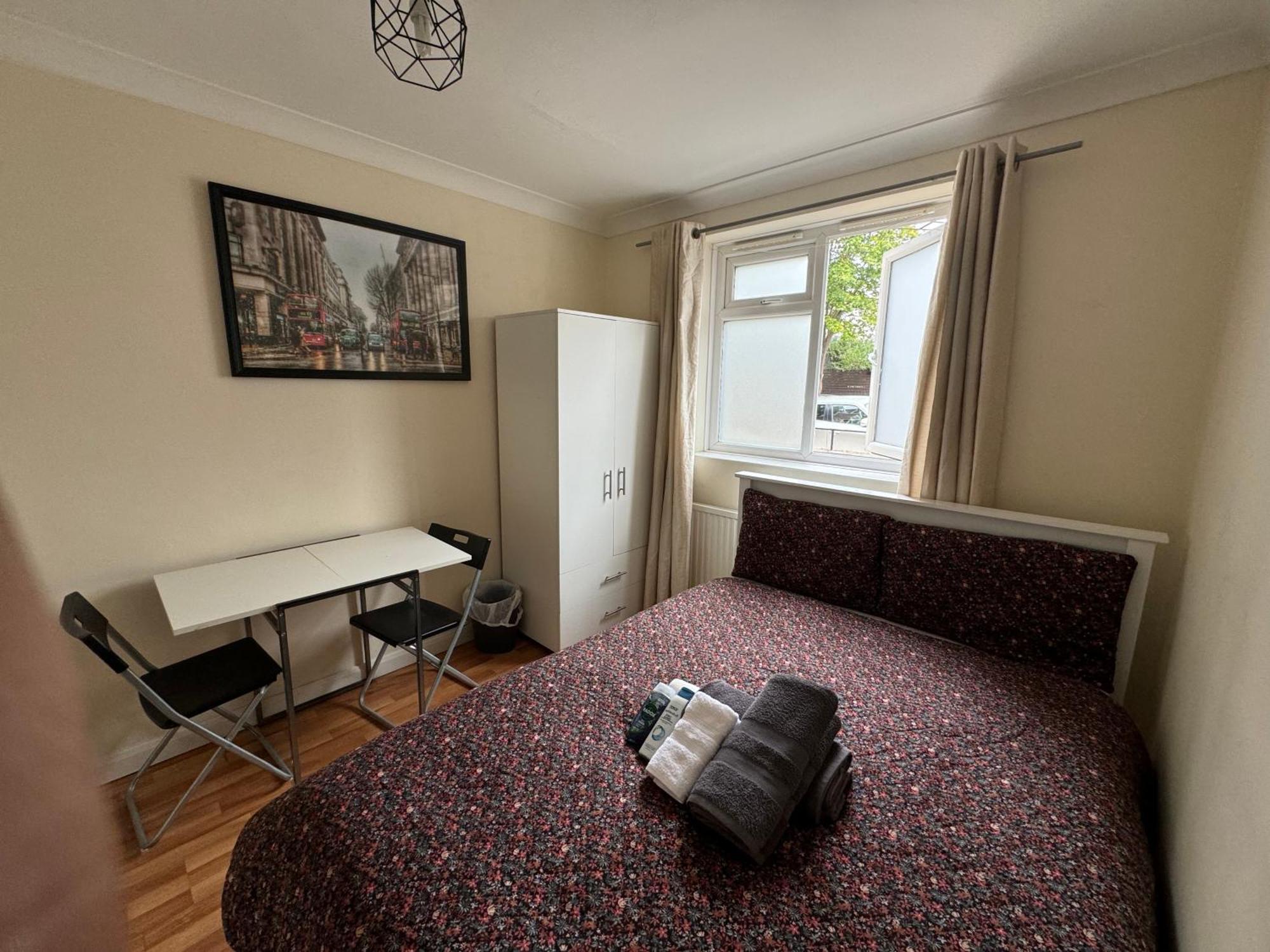 Huge And Affordable 3 Bedroom Flat In Hammersmith For 7 People With Welcome Breakfast London Kültér fotó