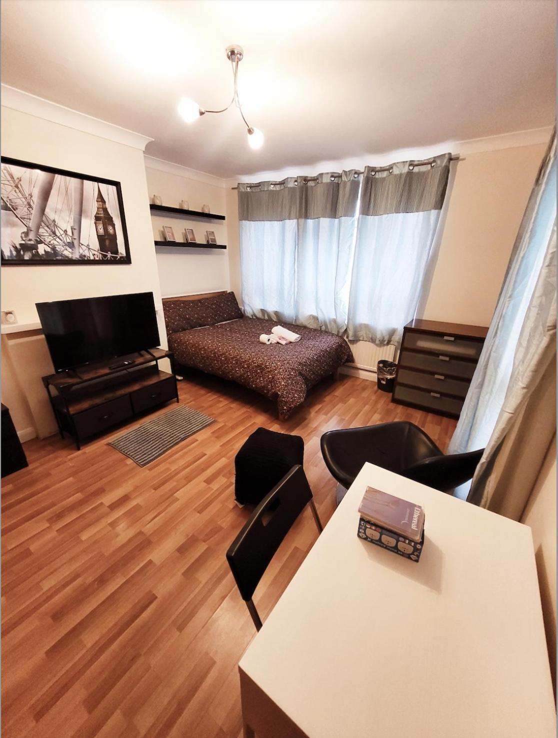 Huge And Affordable 3 Bedroom Flat In Hammersmith For 7 People With Welcome Breakfast London Kültér fotó