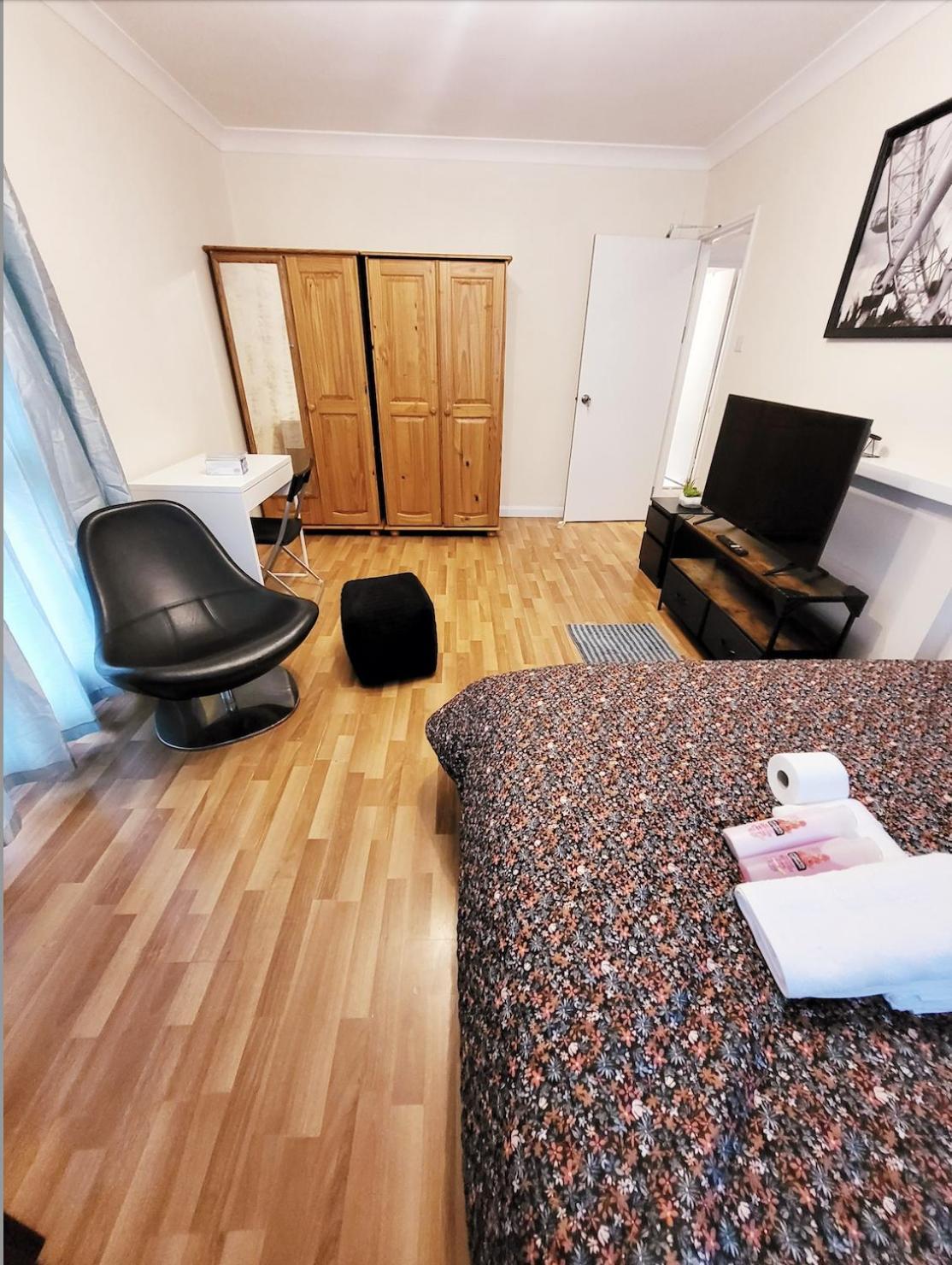 Huge And Affordable 3 Bedroom Flat In Hammersmith For 7 People With Welcome Breakfast London Kültér fotó