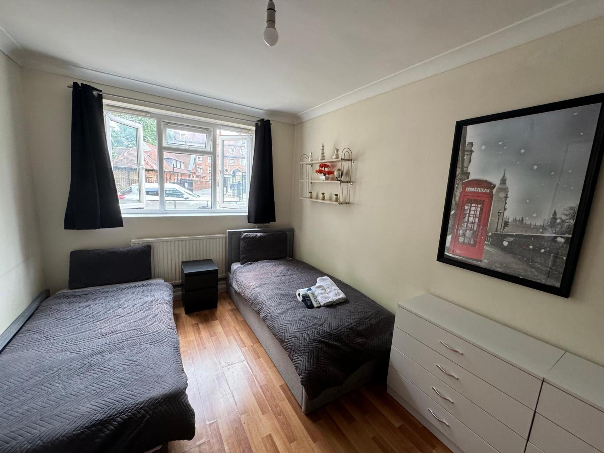 Huge And Affordable 3 Bedroom Flat In Hammersmith For 7 People With Welcome Breakfast London Kültér fotó